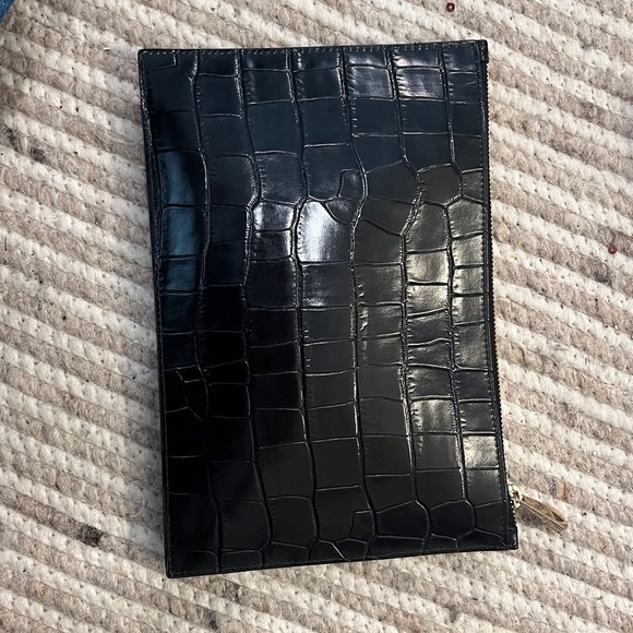 Aspinal of London Large Essential Flat Pouch Black Croc embossed New in Box - Picture 3 of 5